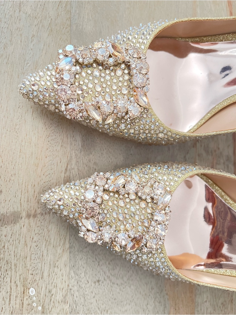 Badgley Mischka Elegant Crystal-Embellished Gold High Heel Pumps - Picture 3 of 7